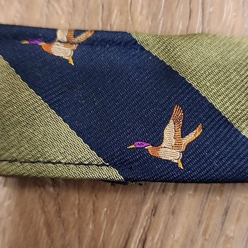 J. Crew 100% Silk Belt Tie Style Duck Pheasant Graphic Adjustable Men's size S/M